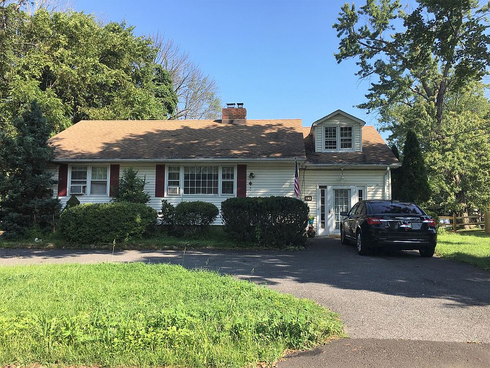 1st image of 34 Washington St