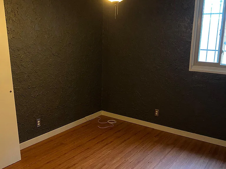 1107 Wright Ave #A — Photo 5