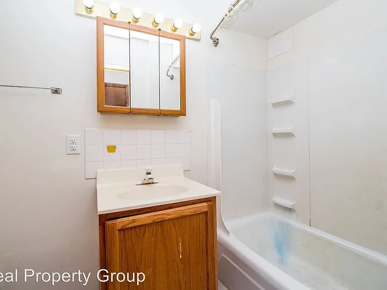 1011 Southpark Dr — Photo 13