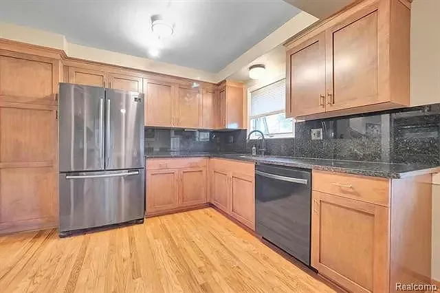 4753 Quarton Rd — Photo 38