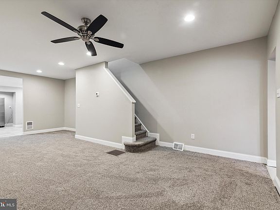 4th image of 6435 Grays Ave