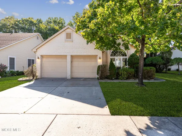 1565 Lacebark Road, Toms River, NJ 08755
