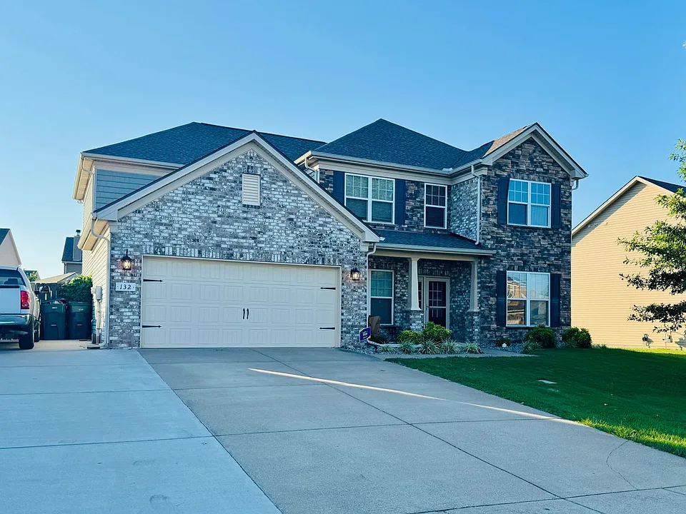 132 Slaters Dr