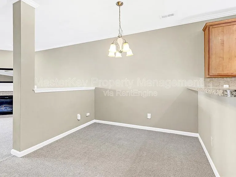 316 Kinellan Ln — Photo 11