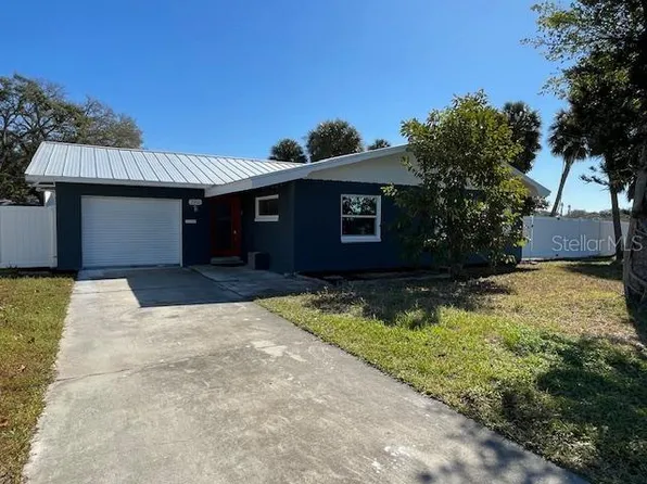 2950 Pallanza Dr S, Saint Petersburg, FL 33705