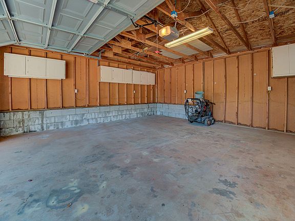3rd image of 1955 Sophia Ln