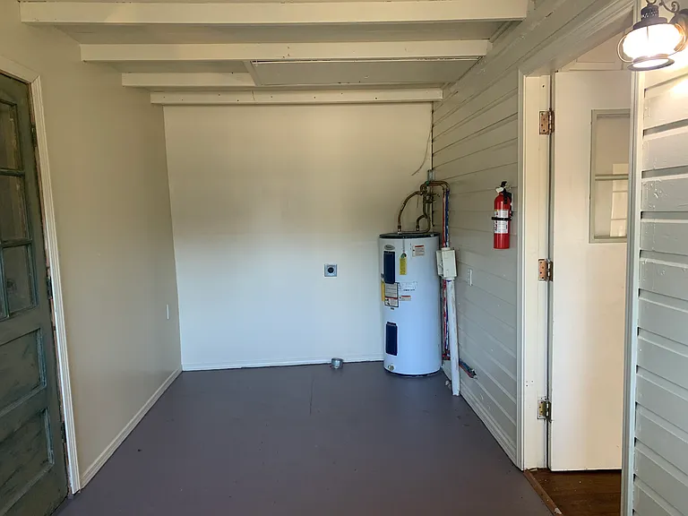 130 W 2nd Ave — Photo 8