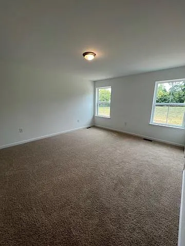33 Long Bend Dr — Photo 18