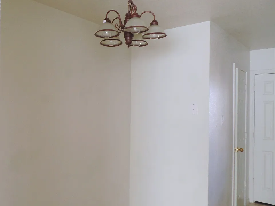 DINING AREA_07132021