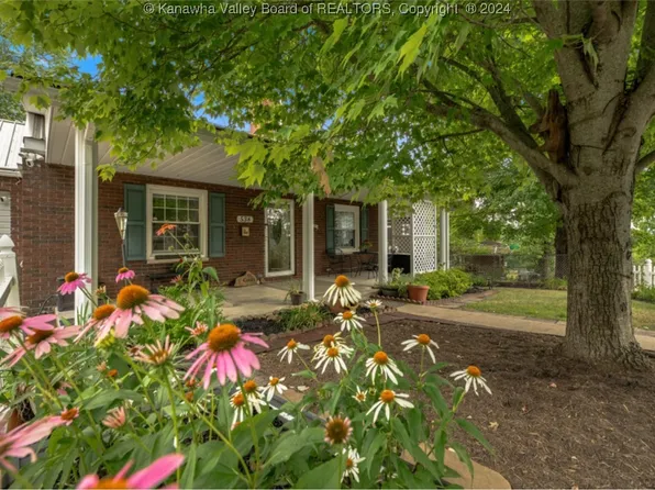 538 Burlew Dr, Charleston, WV 25302