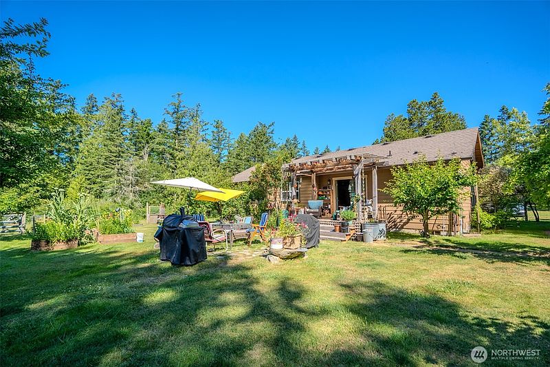 2nd image of 5178 Orcas Road