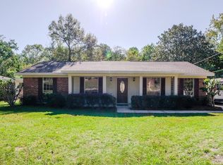 124 Vanderbilt Dr, Mobile, AL 36608