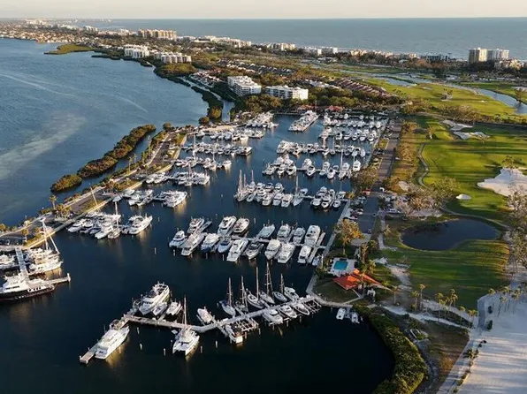 2600 HARBOURSIDE DRIVE #C3, LONGBOAT KEY, FL 34228