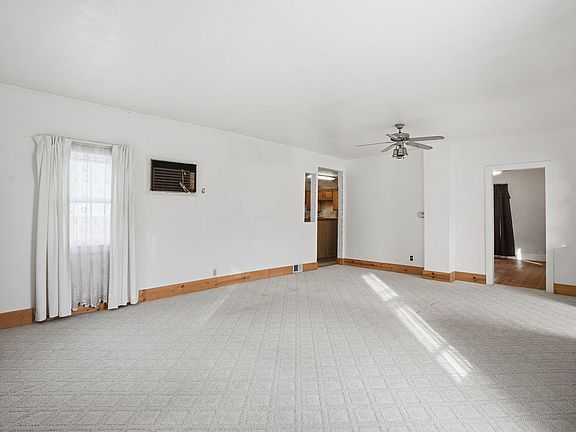 4th image of 411 39th St