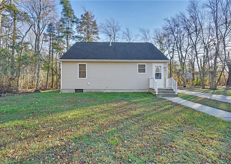 1st image of 2109 Red Cedar St