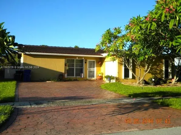 11410 NW 32nd Pl, Sunrise, FL 33323