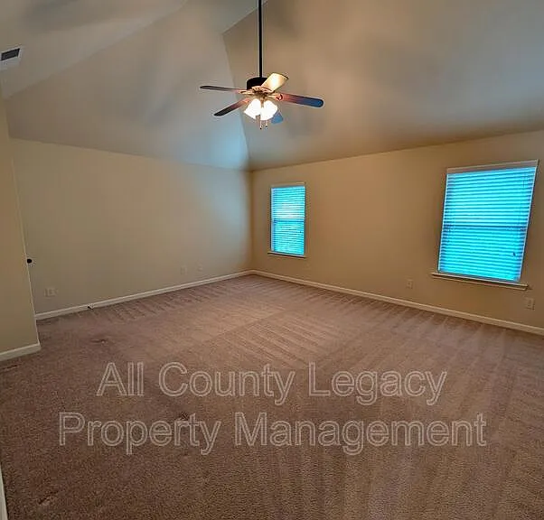 2591 Foxy Dr — Photo 10