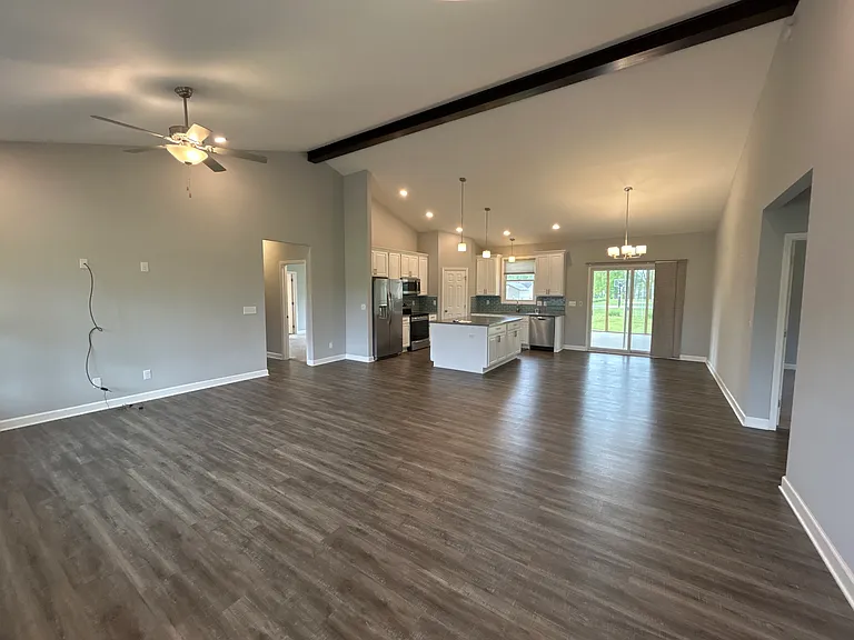 866 SE Santee Dr — Photo 9