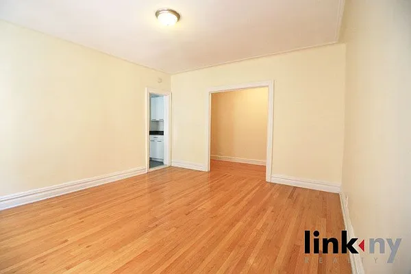 Rented by Link NY Realty | media 41