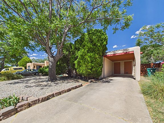 2nd image of 1005 Calle Margarita