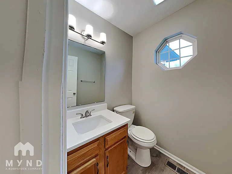 105 W Carolina St — Photo 19