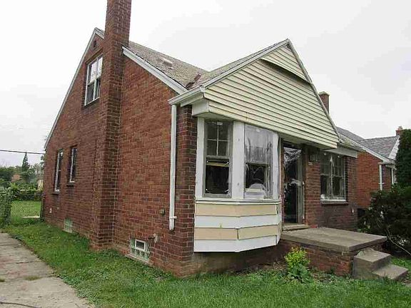 9069 Archdale