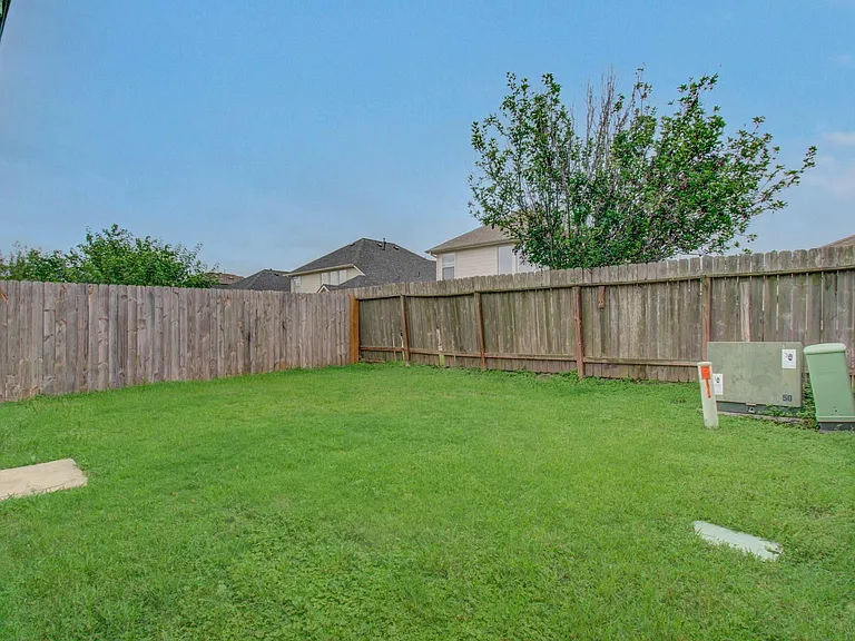 13963 Maximos Dr — Photo 29