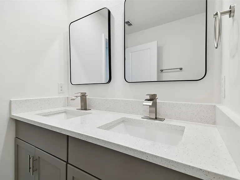 5507 Rainwood Meadows Dr — Photo 40