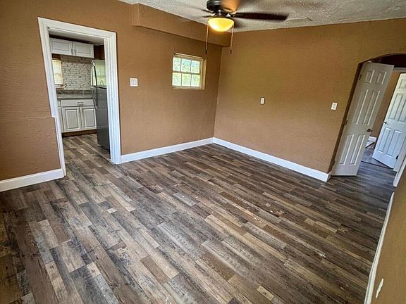 2nd image of 2410 San Marcos Ave