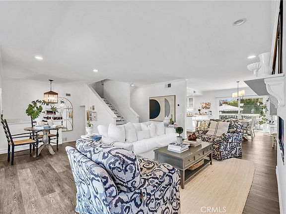3rd image of 1915 Leeward Ln