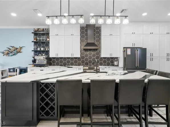 8517 Brittania Dr, Fort Myers, FL 33912