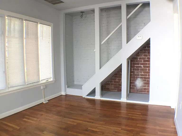 512 W Fillmore St #1 — Photo 1