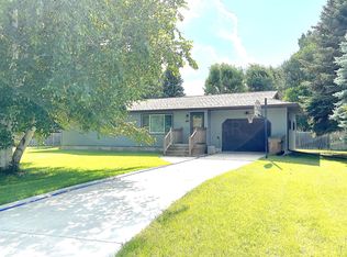 421 Edgewood Rd, Thompson, ND 58278