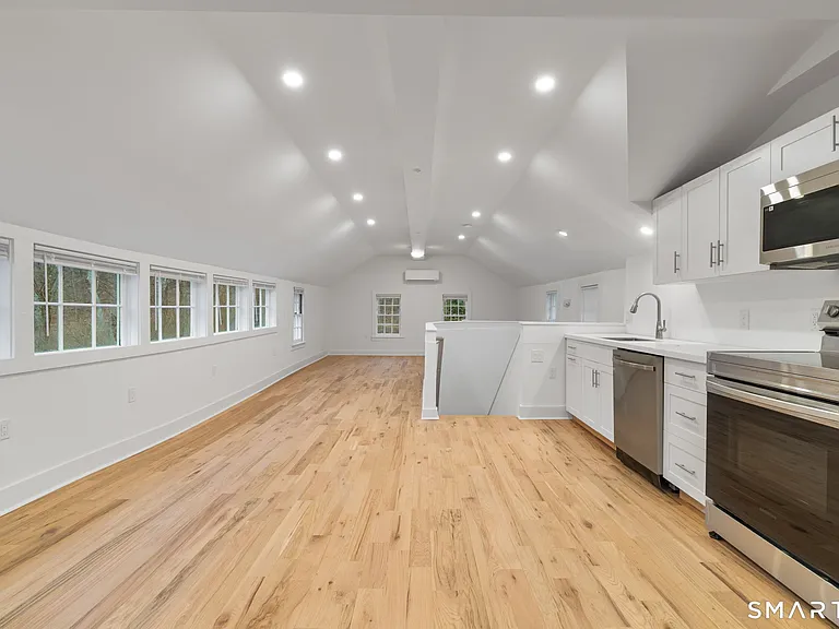 523 Danbury Rd #C — Photo 7