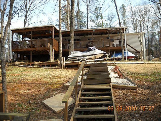 2nd image of 210 Lake Forest Rd