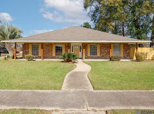 12425 Mollylea Dr, Baton Rouge, LA 70815