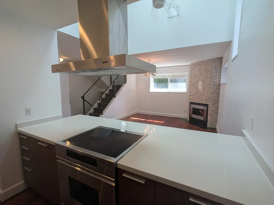 Open Kitchen (view 1 of 2)