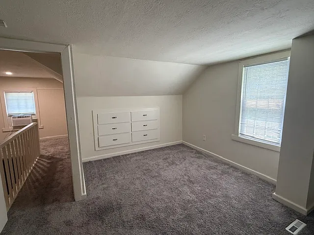514 N Court St — Photo 21