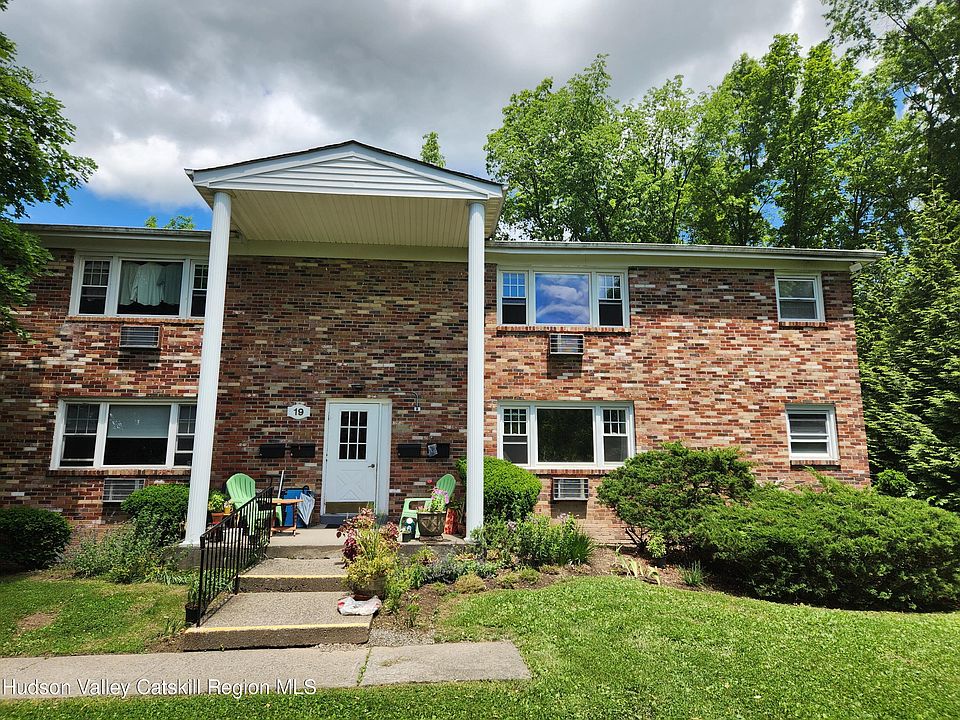1st image of 136 N Chestnut Street #19d
