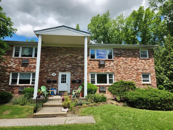 136 N Chestnut Street #19d, New Paltz, NY 12561