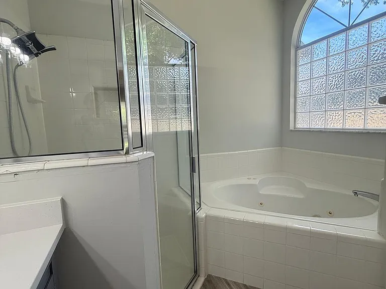7614 SW 49th Pl — Photo 11