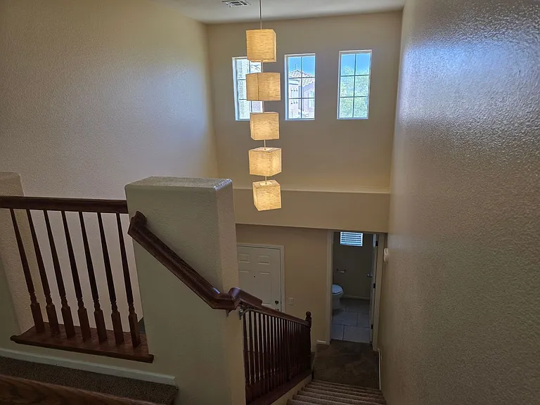 9160 Column Ct — Photo 36