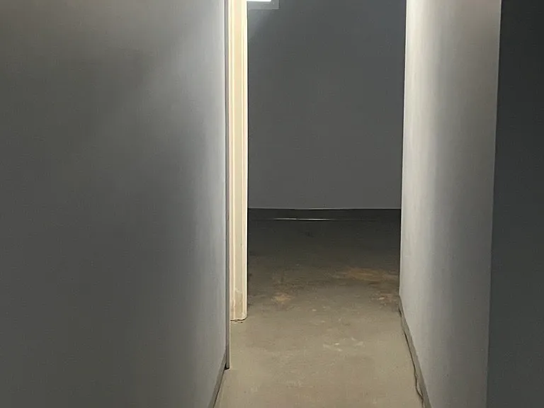 22311 Clyde Ave — Photo 16