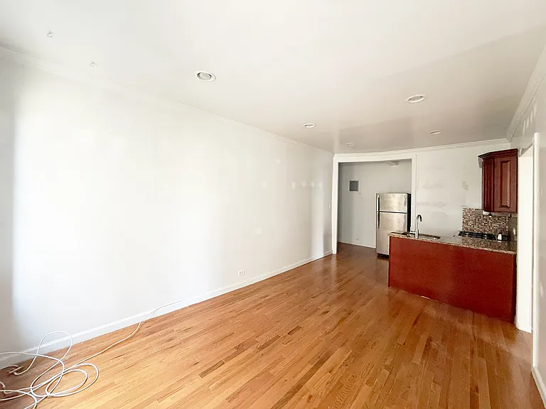 1 Bennett Ave #58 — Photo 5