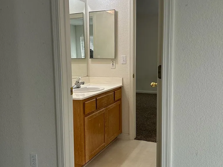 200 Troon Ct — Photo 11