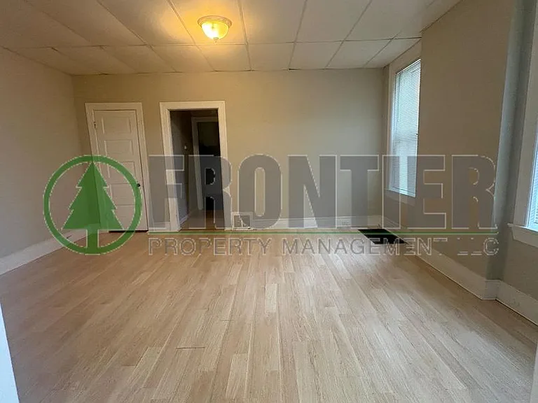 2826 Nebraska Ave — Photo 3