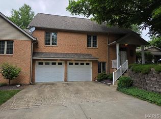 302 Lorean St, Troy, IL 62294