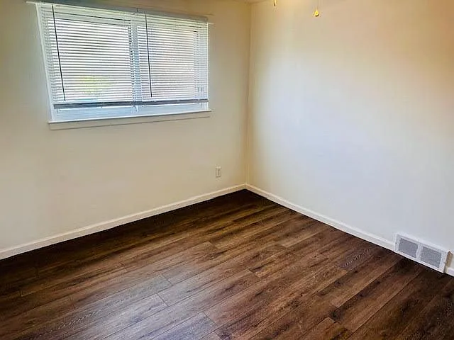 70 Crocker Blvd — Photo 15