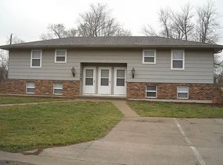 5820 E 149th St, Grandview, MO 64030