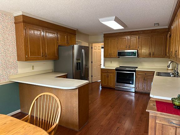 4th image of 2820 Widgeon Way
